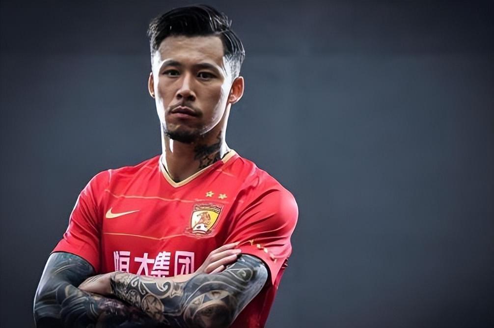 大连英博久违中锋有望在下一轮爆发进球！曾是新晋国脚，值得期待
